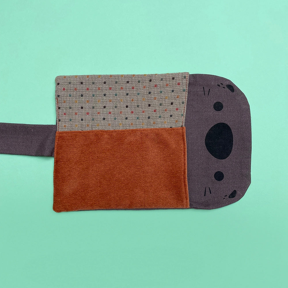 Trousse loutre faite à la main, couleur orange