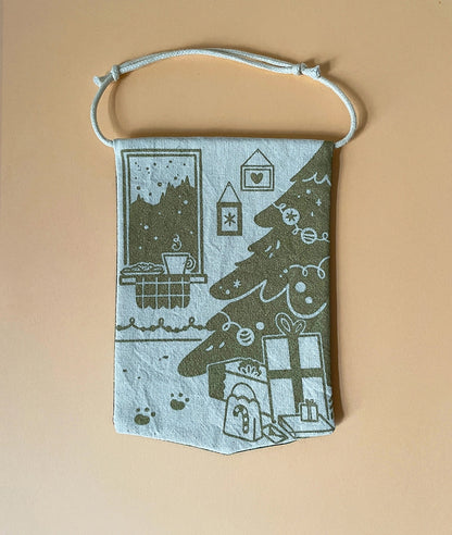 Green holiday decoration・Hanging banner