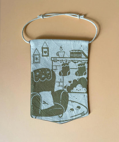 Green holiday decoration・Hanging banner