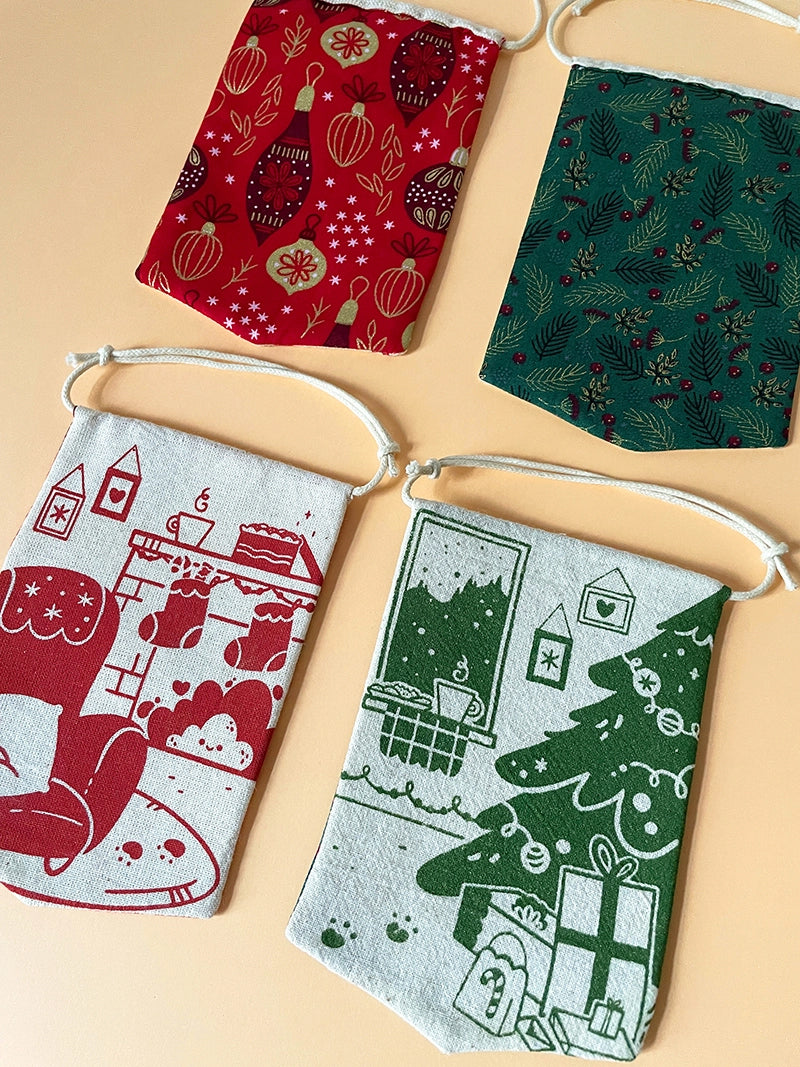 Green holiday decoration・Hanging banner