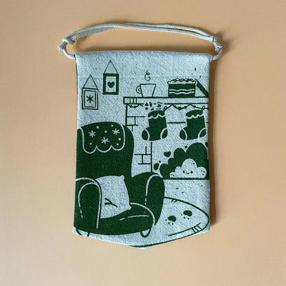 Green holiday decoration・Hanging banner