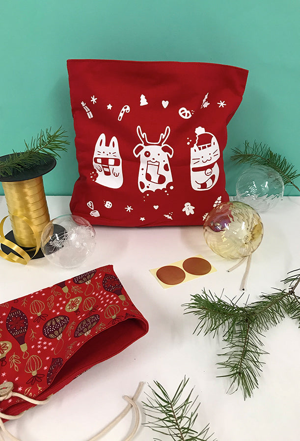 Pochette sérigraphiée artisanalement et entièrement faite à la main. Dessin animaux biscuits trop mignon.