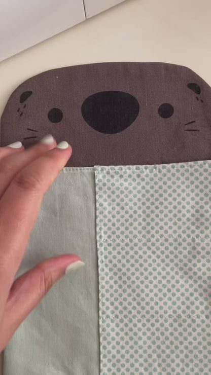 Loutrousse bleue・trousse A6